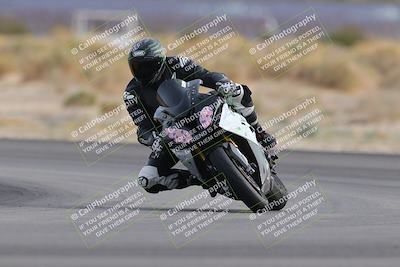 media/Dec-17-2022-SoCal Trackdays (Sat) [[224abd9271]]/Turn 16 (210pm)/